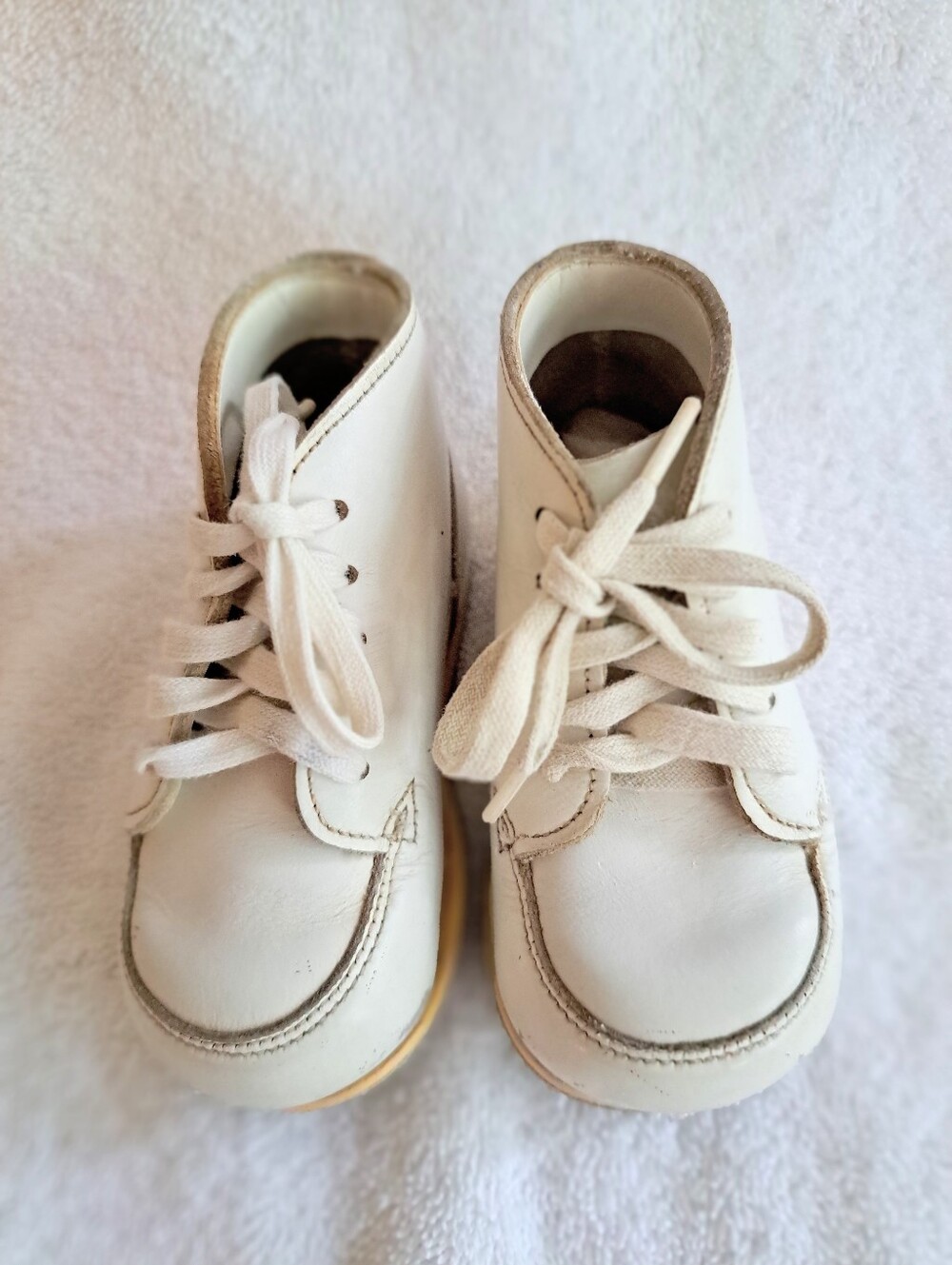 Vintage Stride Rite White Leather Baby Shoes - 2